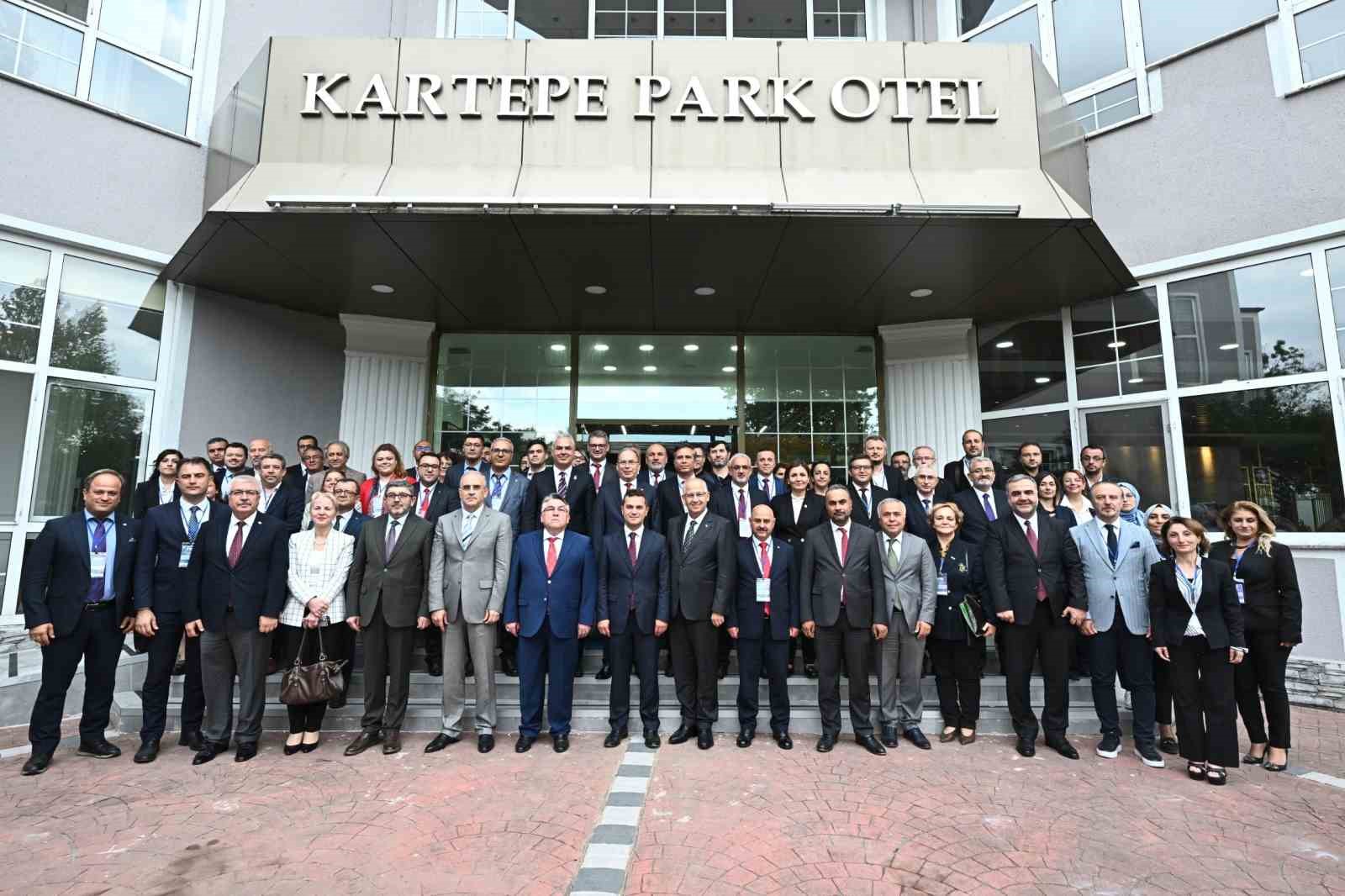 BŞEÜ Rektörü Kaplancıklı, Batı Karadeniz Üniversiteler Birliği Çalıştayına katıldı