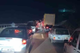 Bandırma-Gönen karayolunda tır kazası: 1 yaralı