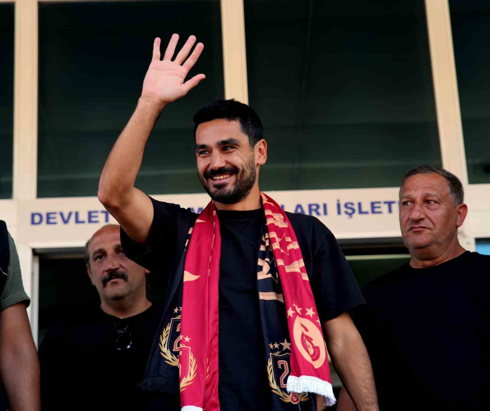 Galatasaray’ın yeni transferi İlkay Gündoğan, İstanbul’a geldi