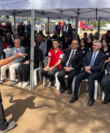 ’İlk dersim yeşil vatan’ yanan ormanda gerçekleşti