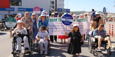 Ayvalık’ta 33. Engelliler Şenliği coşkusu