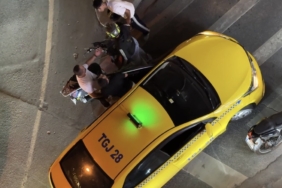 Şişli’de taksi şoförüyle motosikletli arasındaki yol verme tartışması kameraya yansıdı