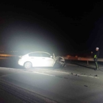 Otomobil traktörün römorkuna çarptı: 2 yaralı