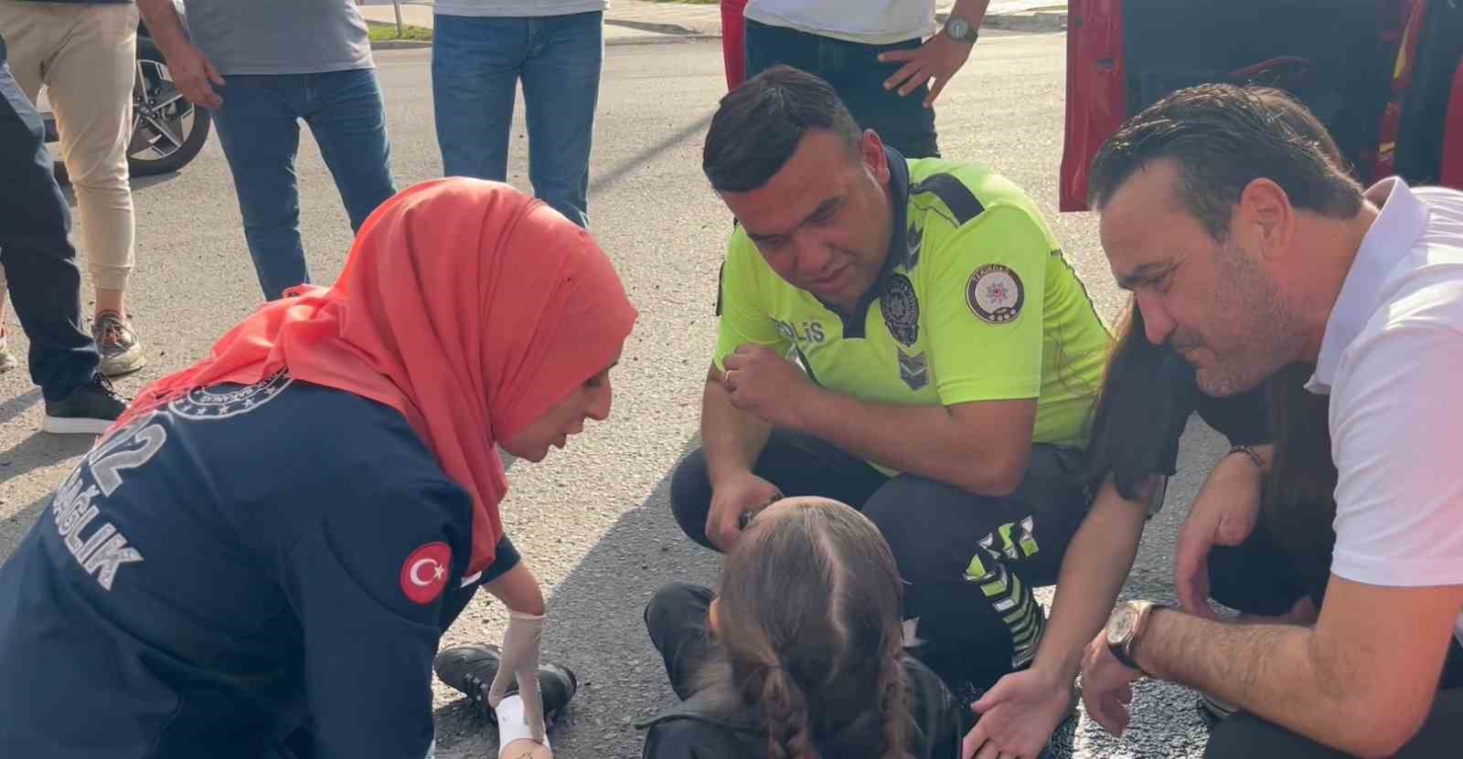 Kazazede yaralı çocuğun "Acımayacak değil mi? Korkuyorum ben" demesi ekipleri duygulandırdı