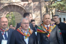 Bakan Yerlikaya, Ertuğrulgazi Türbesi’nde dua etti