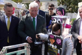 AK Parti milletvekilleri Bakırköy’de sahaya indi