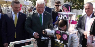 AK Parti milletvekilleri Bakırköy’de sahaya indi