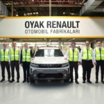 OYAK Genel Müdürü Murat Yalçıntaş, Renault’nun Bursa üssünde üretim hattını inceledi