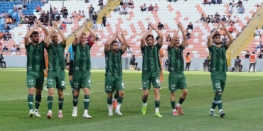 Bursaspor, Adanaspor’u 6-0 mağlup etti