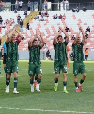 Bursaspor, Adanaspor’u 6-0 mağlup etti
