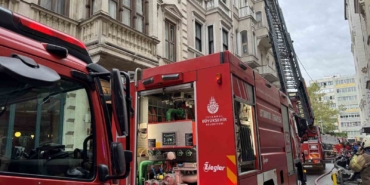 Beyoğlu’nda otelde çıkan yangın kontrol altına alındı