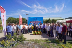 77 bin 400 fide toprakla buluşmak üzere çiftçilere dağıtıldı