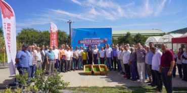 77 bin 400 fide toprakla buluşmak üzere çiftçilere dağıtıldı