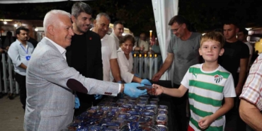 Başkan Bozbey: "Mevlid Kandili, tüm hemşehrilerimize ve insanlığa hayırlar getirsin"