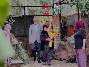 AK Parti heyeti şehit ailesi ile bir araya geldi