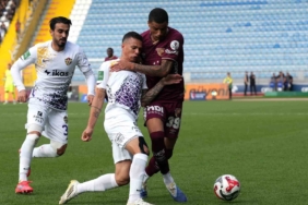 Trendyol Süper Lig: Eyüpspor: 0 - Göztepe: 0 (İlk yarı)