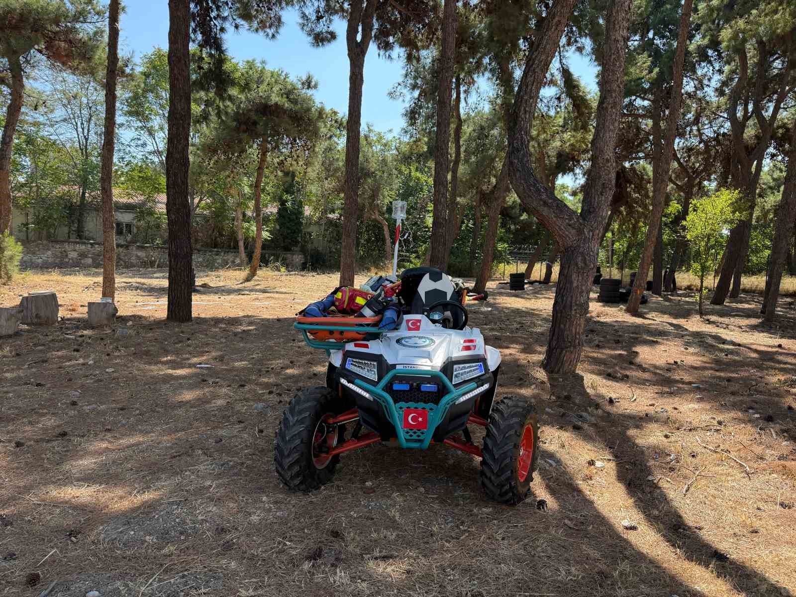 Ambulansın giremediği yollarda "sedyeli ATV" hizmet verecek