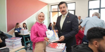 Yenişehir’de üniversiteye hazırlanan öğrencilere destek