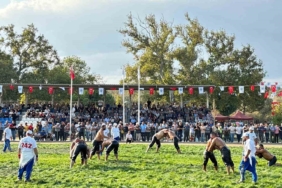 Havran’da Seyitonbaşı Yağlı Güreşleri coşkusu