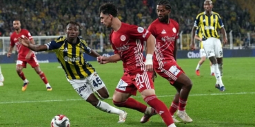 Trendyol Süper Lig: Fenerbahçe: 2 - Antalyaspor: 0 (Maç sonucu)