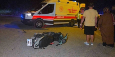 Bursa’da motosiklet otomobille çarpıştı, 2 kardeş yaralandı