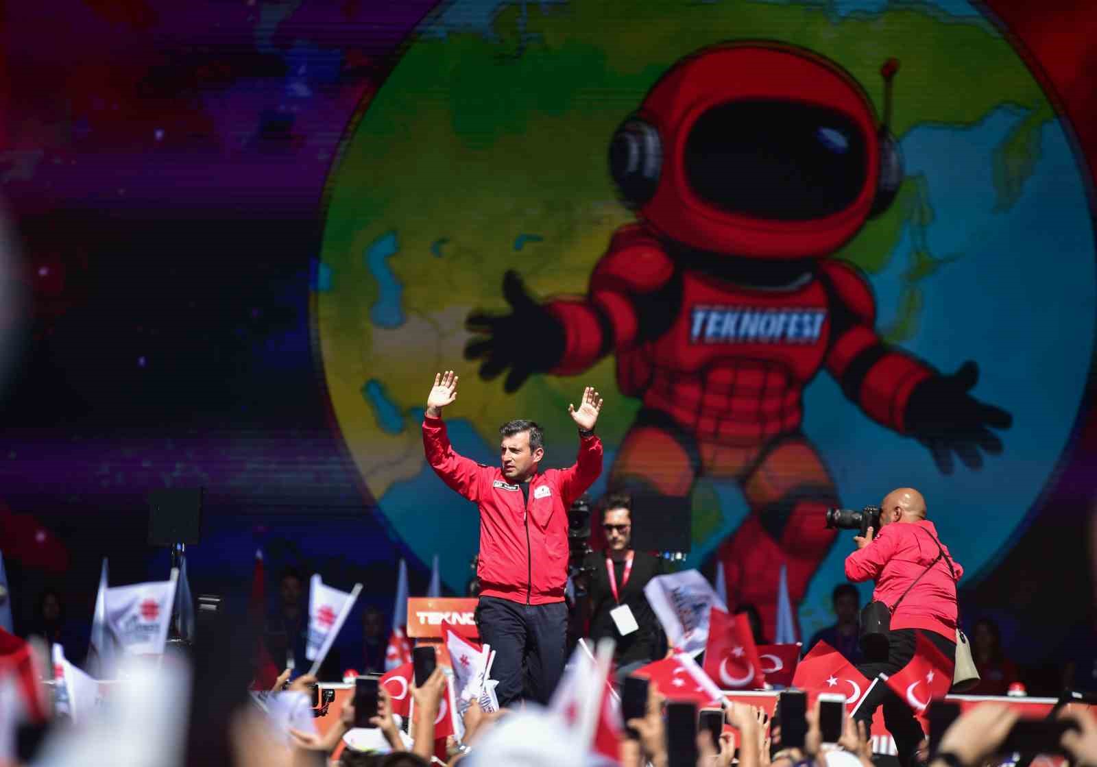 Selçuk Bayraktar TEKNOFEST açılışında konuştu: