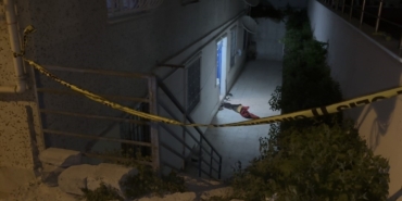 Avcılar’da madde etkisinde polise saldıran kadın, bacağından vuruldu