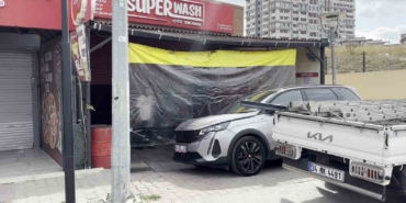 Başakşehir’de oto yıkama dükkanında yangın faciası: 1 ölü, 3 ağır yaralı