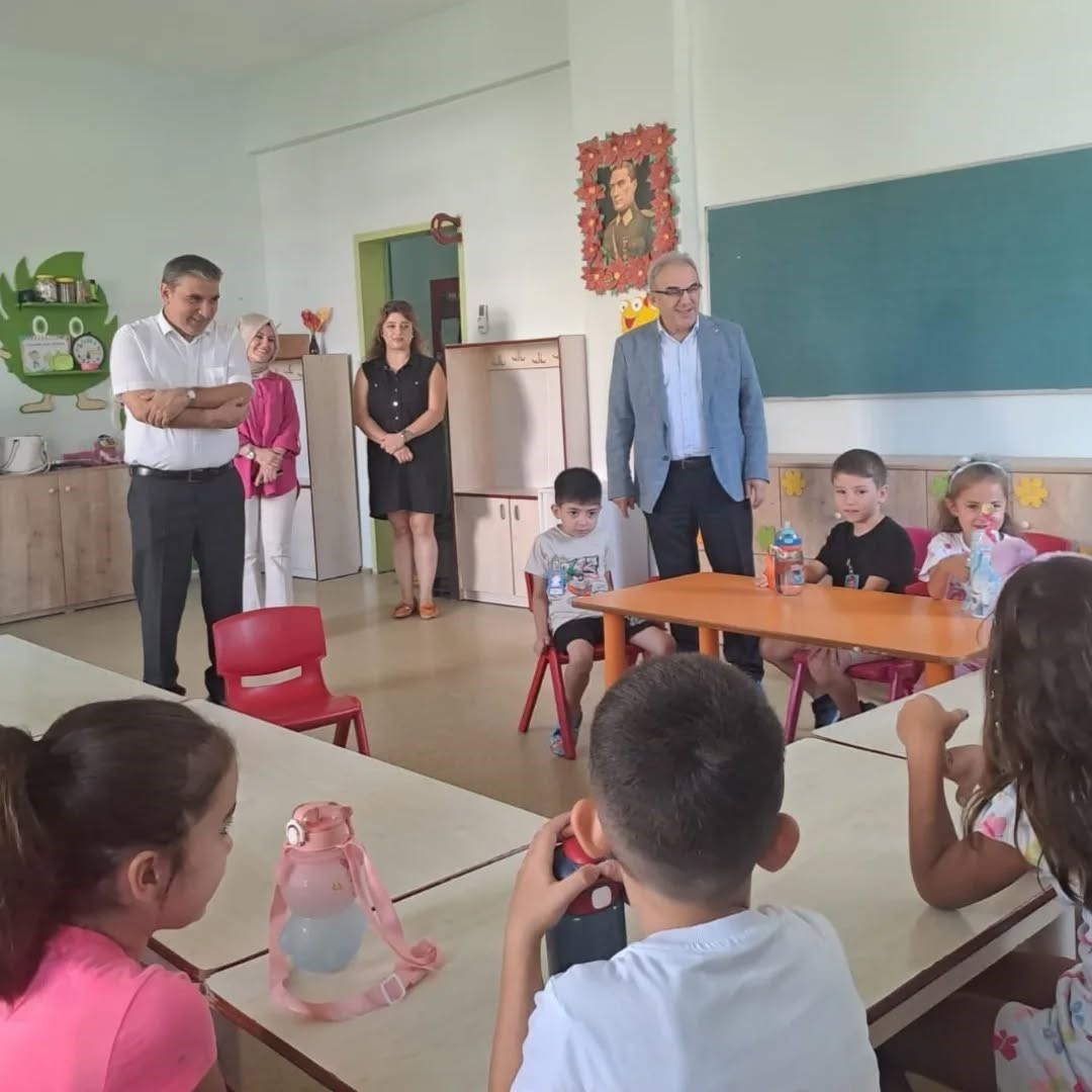 Edremit’te İlçe Milli Eğitim Müdürü Esmen’den okul ziyaretleri