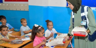 Esenyurt Belediyesi 26 bin öğrenciye kırtasiye seti dağıttı