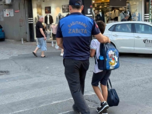 Kağıthane’de okul önlerinde sıkı denetim