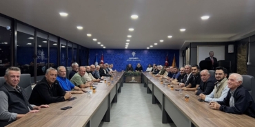 AK Parti heyeti yönetim kurulu toplantısında bir araya geldi