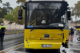 Beşiktaş’ta İETT otobüsü motosiklete ve taksiye çarptı: 1 yaralı