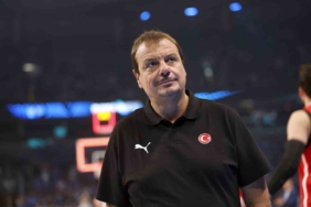 Ergin Ataman, Avrupa Şampiyonası’nın en iyi başantrenörü seçildi