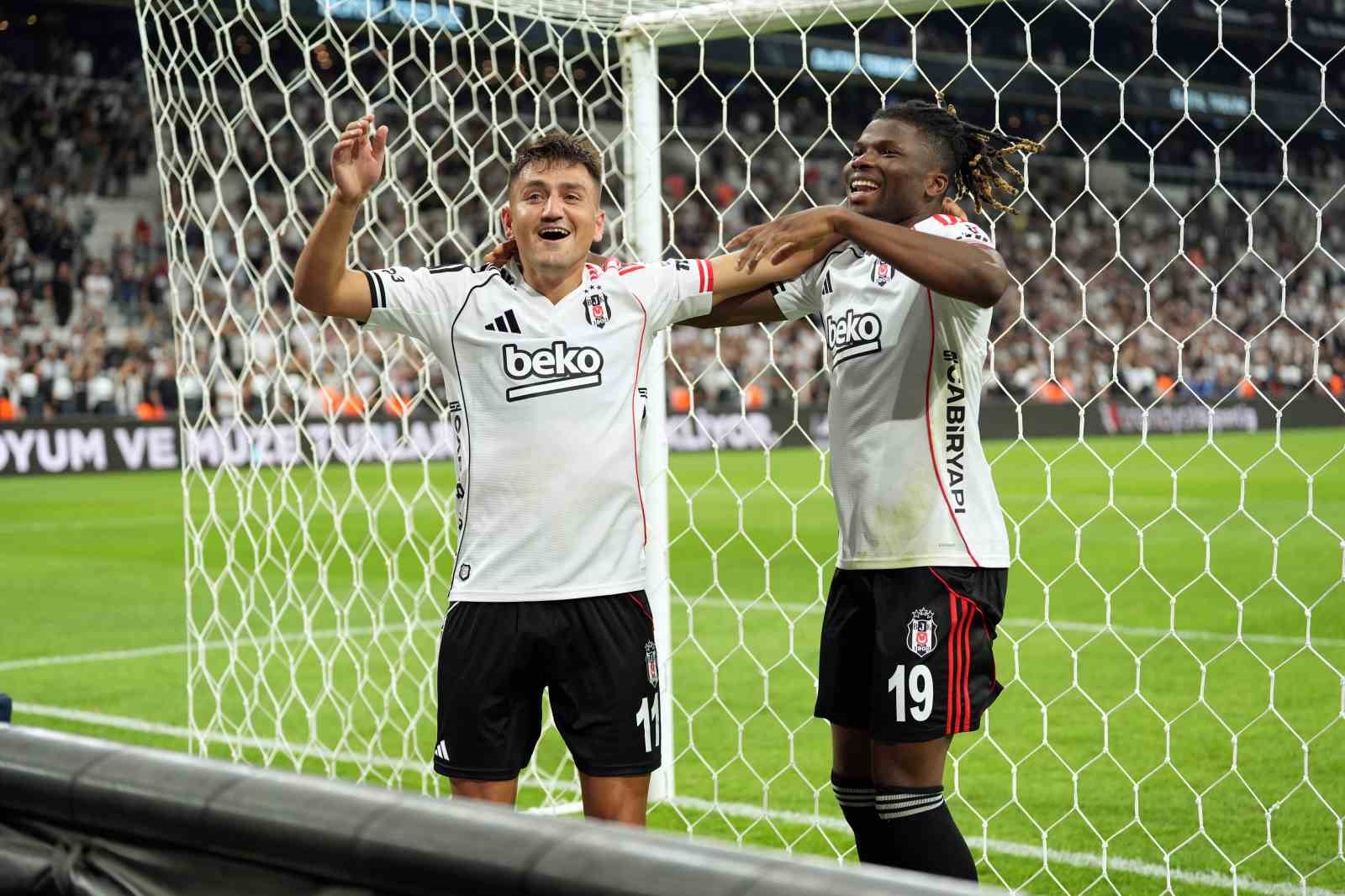 Trendyol Süper Lig: Beşiktaş: 2 - Rams Başakşehir: 1 (Maç sonucu)