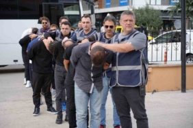 Edirne’de şehit ailesini dolandıran 11 şüpheli hâkim karşısında