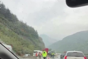 Yağış D-650’de kazayı beraberinde getirdi