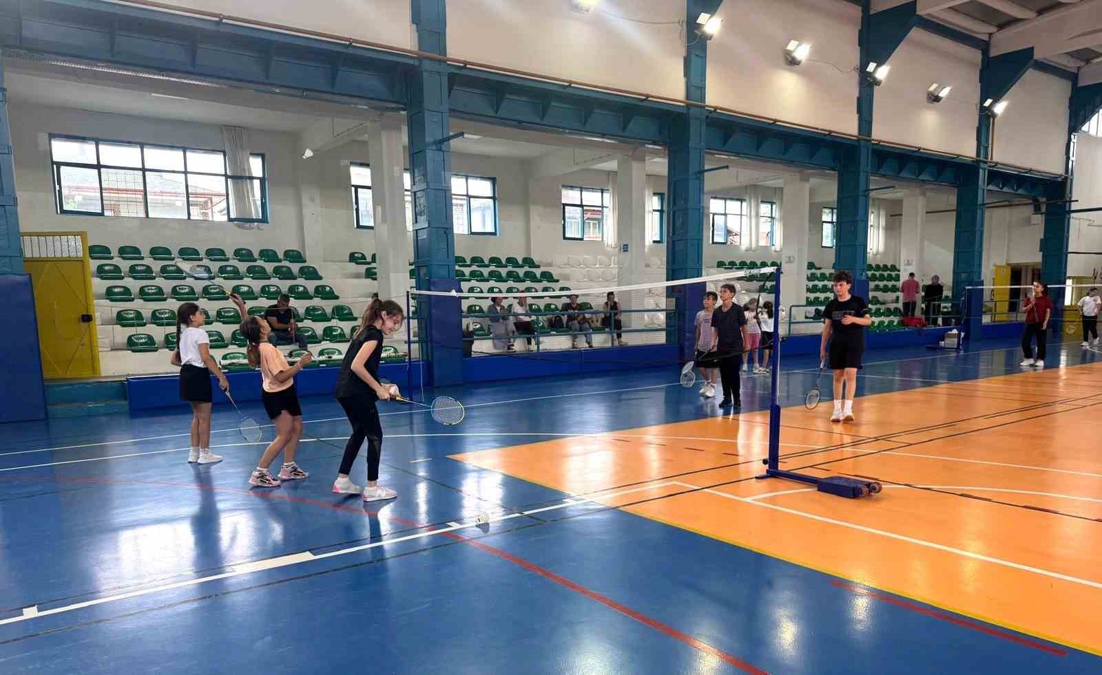 Sakarya’da Yaz Spor Okulları 2 bin 500 öğrenciye unutulmaz bir yaz yaşattı