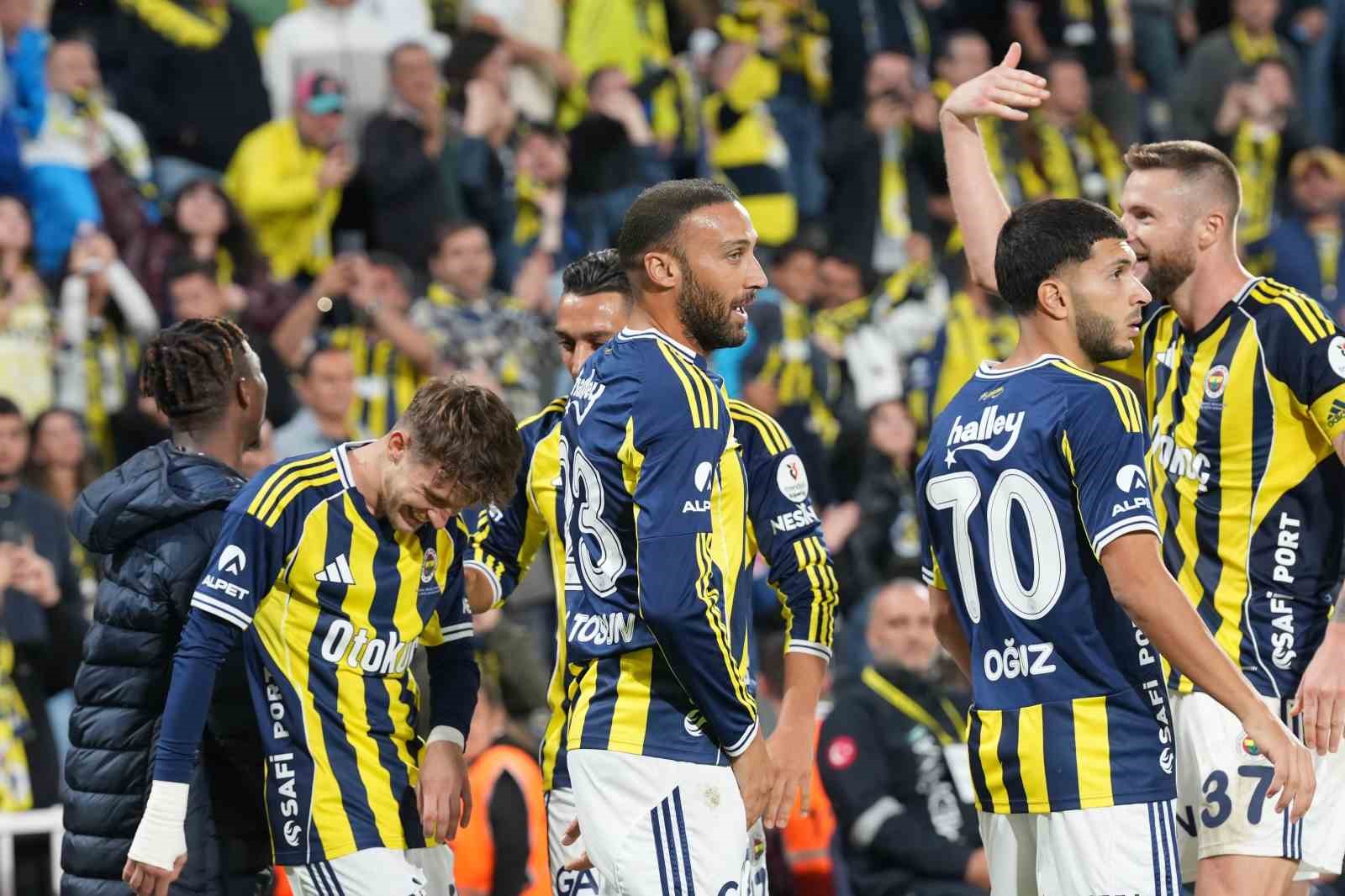 Fenerbahçe, ligde 2 maç sonra kazandı