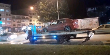 Edirne’de seyir halindeyken yanan araç kullanılamaz hale geldi