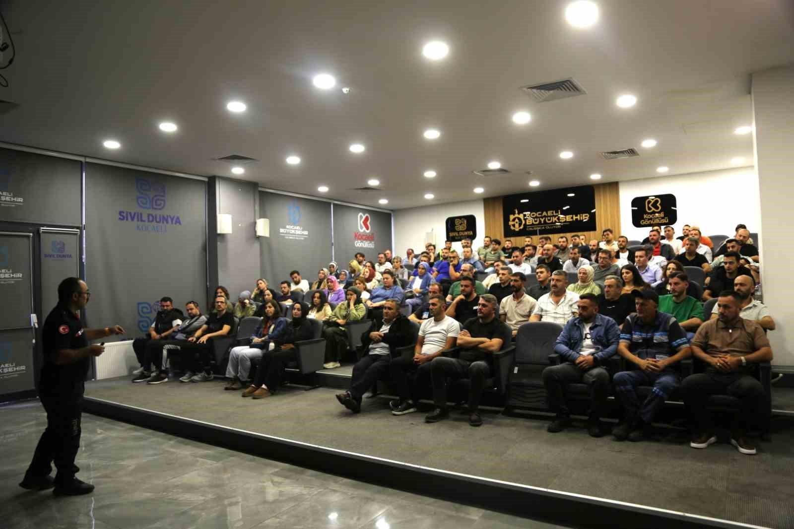 Belediye personeline "acil durum" eğitimi