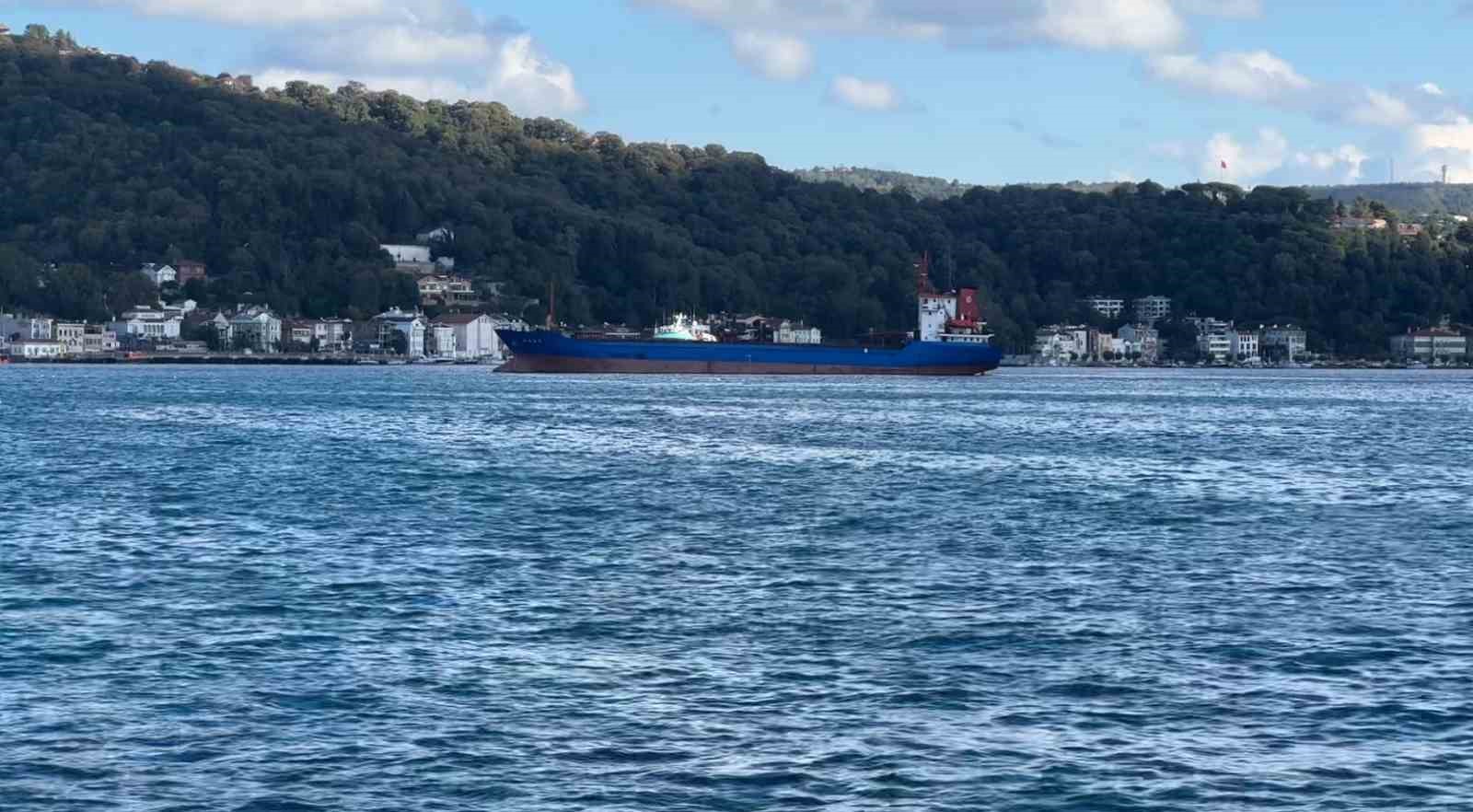 İstanbul Boğazı’nda kargo gemisi motor arızası yaptı