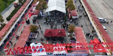 Pendik sahili kitap kokusu sardı: 10’uncu Pendik Kitap Fuarı başladı