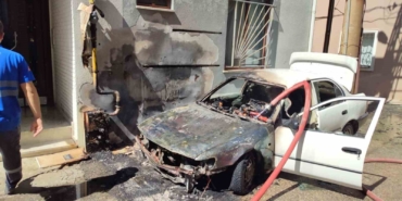 Keşan’da doğal gaz hattının yanındaki araç yangını korkuttu