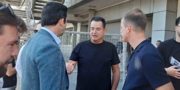 Fenerbahçe seçiminde ünlü isimler de oy kullandı