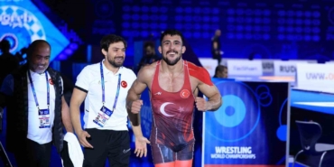 Ahmet Yılmaz’dan Dünya Güreş Şampiyonası’nda bronz madalya