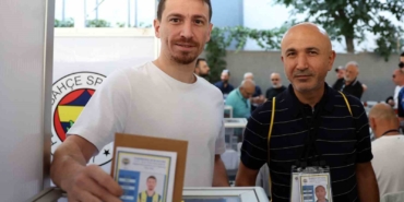 Mert Hakan Yandaş, oyunu kullandı