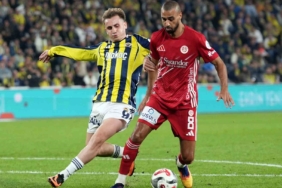 Trendyol Süper Lig: Fenerbahçe: 0 - Antalyaspor: 0 (İlk yarı)