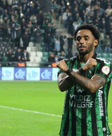 Kocaelispor, Mendes ile yollarını ayırdı