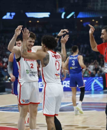 A Milli Erkek Basketbol Takımı grubu namağlup lider tamamladı